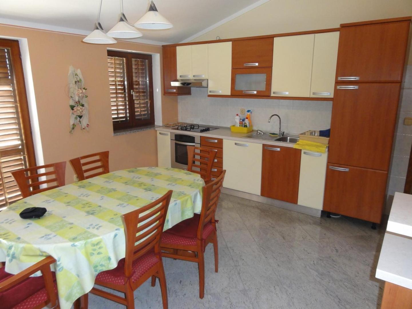 Cozy Apartments And Rooms Pavicini Segotici Exterior photo