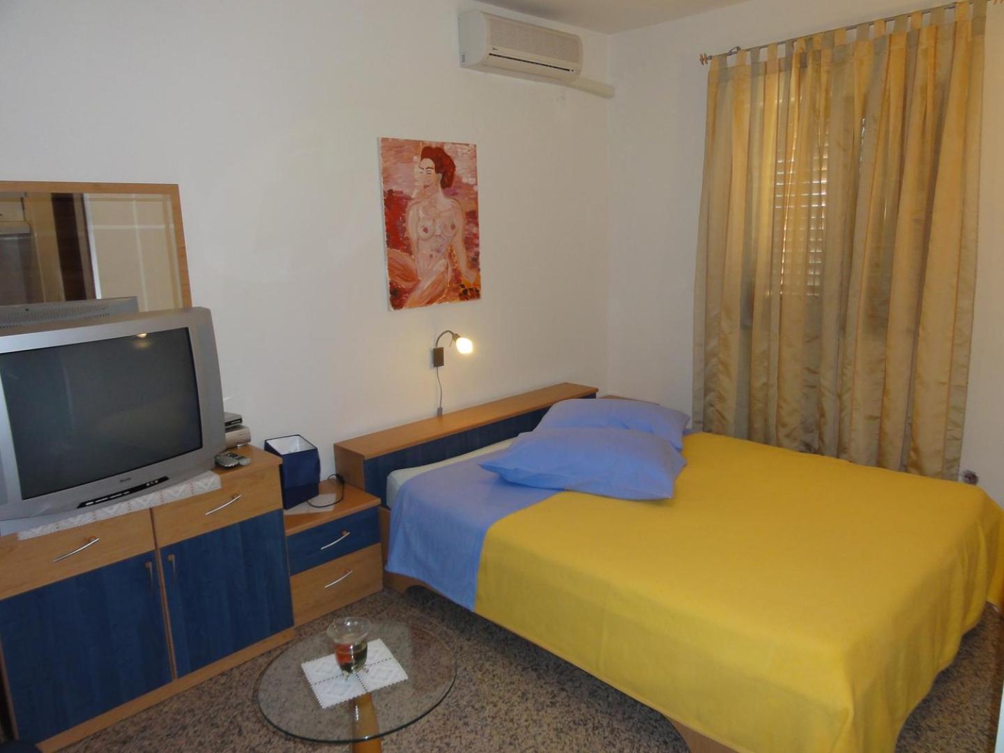 Cozy Apartments And Rooms Pavicini Segotici Exterior photo